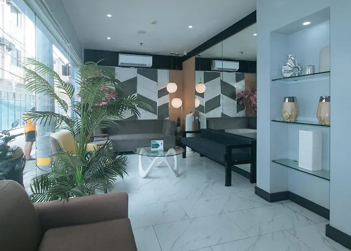 Maine Residences Leveriza By Reddoorz