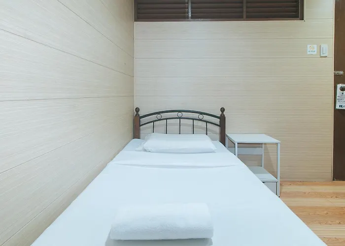 Hotel Maine Residences Leveriza By Reddoorz