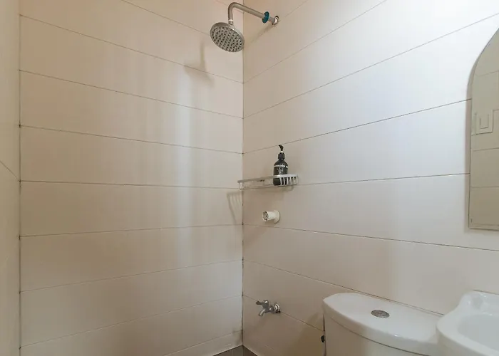 Maine Residences Leveriza By Reddoorz Hotel Manila